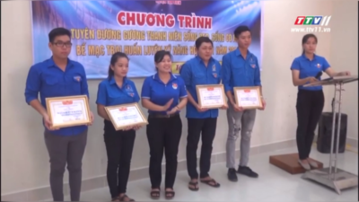 Tây Ninh - Hội LHTN Việt Nam huyện Tân Biên tuyên dương gương thanh niên điển hình tiên tiến